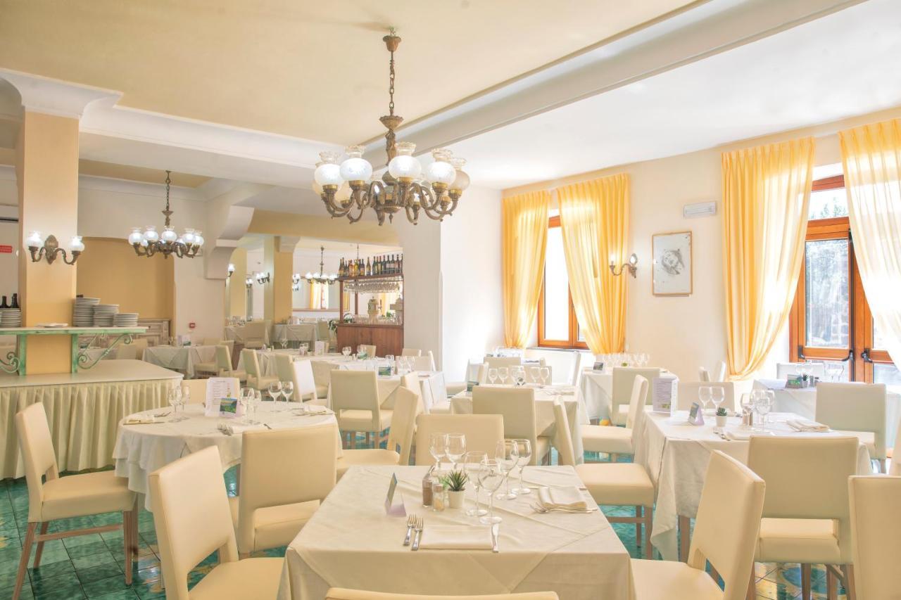 Hotel Zaro Lacco Ameno  Exterior photo